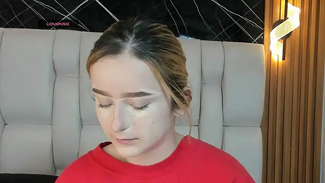 kristal joi dl online show from November 2025 12:52:01 PM