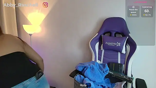 Abby Raschell online show from April 2026 03:33:01 AM