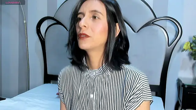 Snapshot of MiaAmore_ chatting on October 2025 07:45:02 PM MiaAmore online show from October 2025 07:45:02 PM