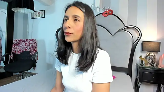 Snapshot of MiaAmore_ chatting on July 2026 06:01:02 PM MiaAmore online show from July 2026 06:01:02 PM
