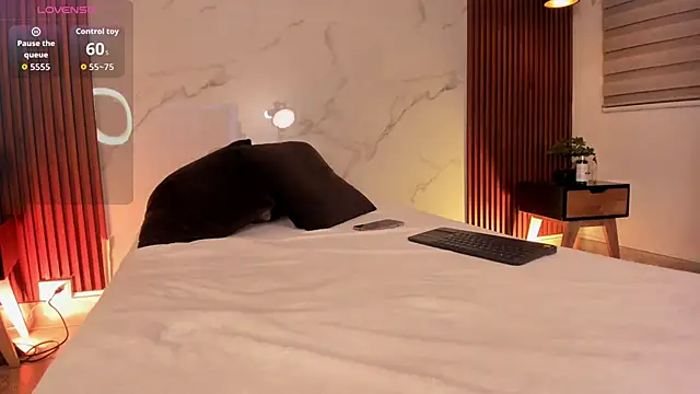 SophieCollins 1 online show from November 2025 11:57:02 AM