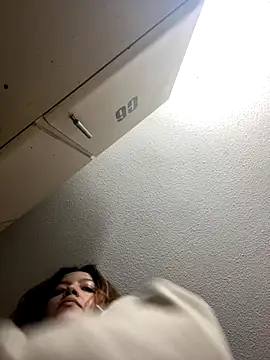 destiny69col online show from October 2025 02:44:01 AM