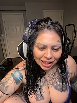 Snapshot of chicanachic13 chatting on October 2025 07:39:01 AM chicanachic13 online show from October 2025 07:39:01 AM