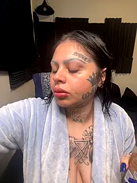 Snapshot of chicanachic13 chatting on October 2025 10:53:02 PM chicanachic13 online show from October 2025 10:53:02 PM