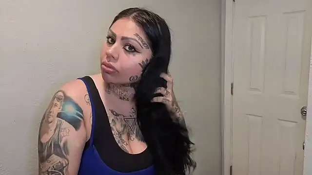 Snapshot of chicanachic13 chatting on November 2025 02:25:01 AM chicanachic13 online show from November 2025 02:25:01 AM