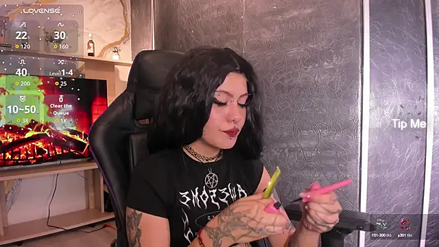 Snapshot of MistressMariam_ chatting on October 2025 06:42:02 PM MistressMariam online show from October 2025 06:42:02 PM