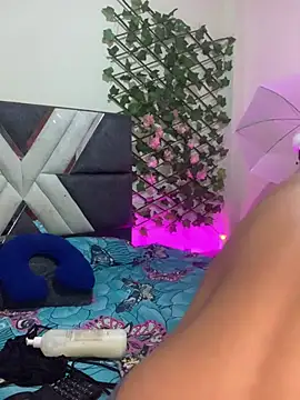 Snapshot of Dirty_isabella18 chatting on February 2026 03:10:01 PM Dirty isabella18 online show from February 2026 03:10:01 PM