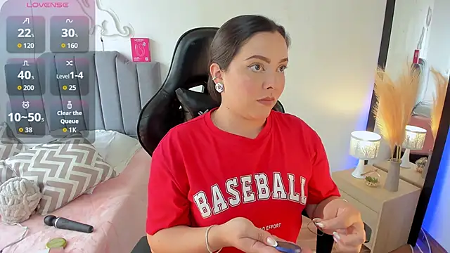 amaia monet online show from April 2026 07:03:02 PM