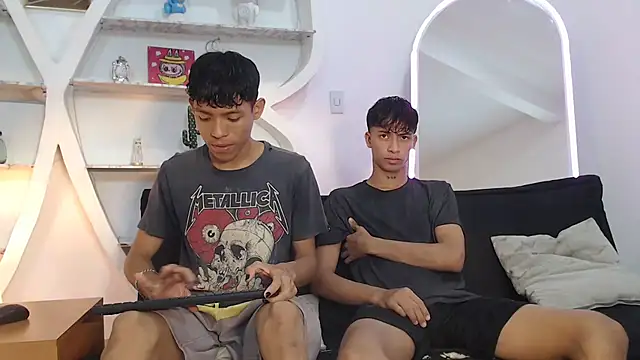 BEAUTY BOYS1 online show from October 2025 07:05:02 AM