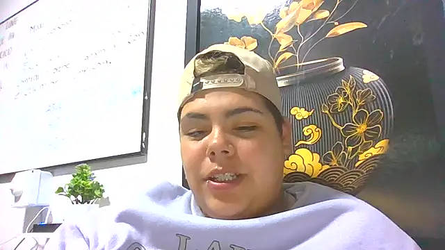 Hailey Curvy online show from September 2025 10:41:01 AM