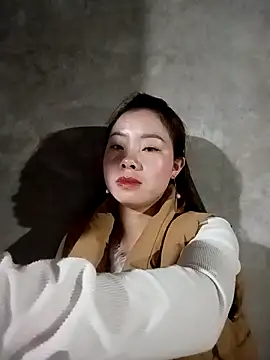 milo123-xx online show from February 2026 01:29:01 PM