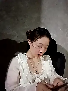 milo123-xx online show from April 2026 12:39:01 PM