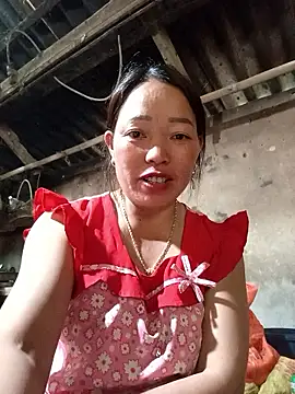 Snapshot of _Helala_ chatting on October 2025 05:51:01 AM Helala online show from October 2025 05:51:01 AM