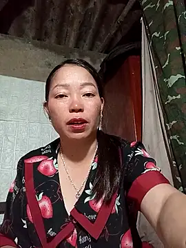 Snapshot of _Helala_ chatting on November 2025 11:45:01 AM Helala online show from November 2025 11:45:01 AM