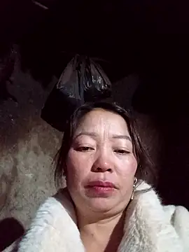 Snapshot of _Helala_ chatting on November 2025 11:56:01 AM Helala online show from November 2025 11:56:01 AM