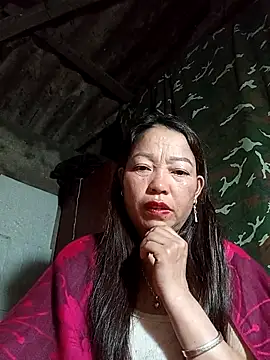 Snapshot of _Helala_ chatting on November 2025 07:58:01 PM Helala online show from November 2025 07:58:01 PM