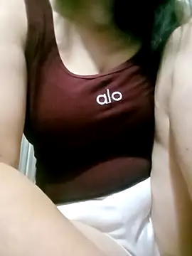 Surrilove online show from April 2026 01:16:01 PM