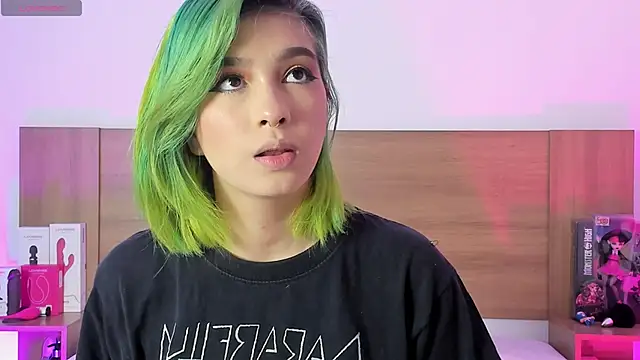 Akatsumi  online show from February 2026 11:18:01 AM