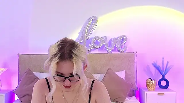 Jules night online show from March 2026 09:30:01 PM