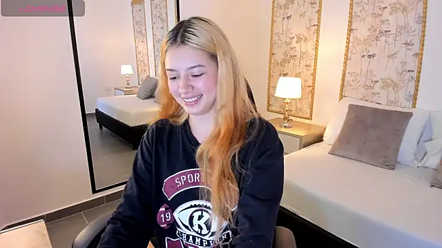 Snapshot of daniand_ chatting on November 2025 02:55:02 AM daniand online show from November 2025 02:55:02 AM