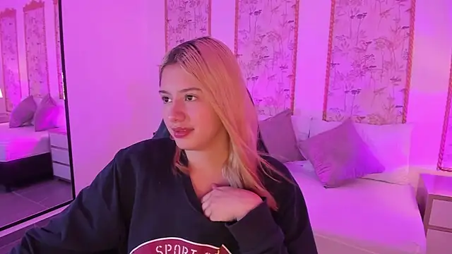 Snapshot of daniand_ chatting on November 2025 02:32:01 AM daniand online show from November 2025 02:32:01 AM