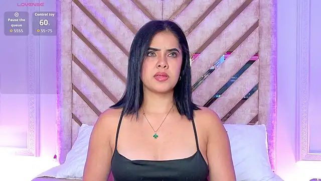 Martina-Roberts- online show from April 2026 03:57:02 AM