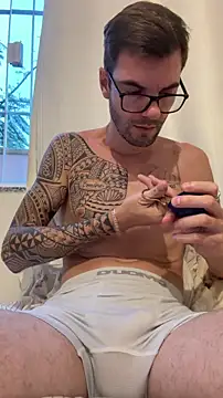 Leonsouzaof online show from February 2026 09:44:02 PM