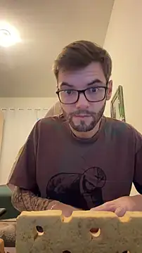 Leonsouzaof online show from March 2026 09:39:02 PM