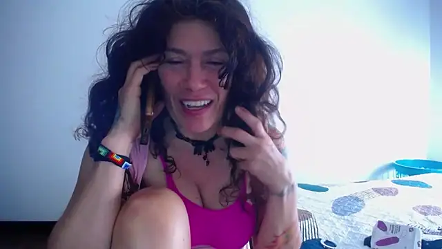 fenix colette online show from March 2026 06:33:01 PM