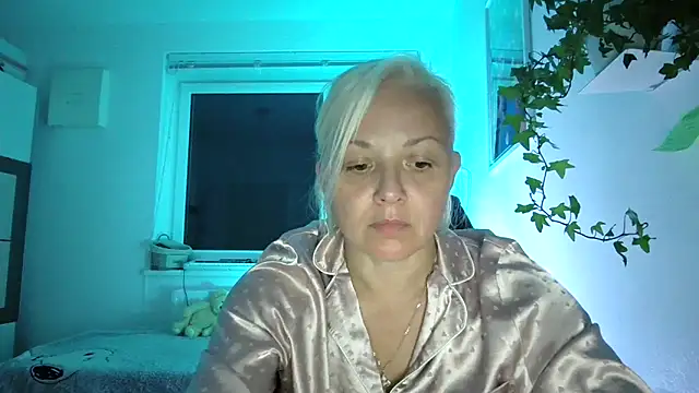 Linsy Kim online show from September 2025 06:52:02 PM