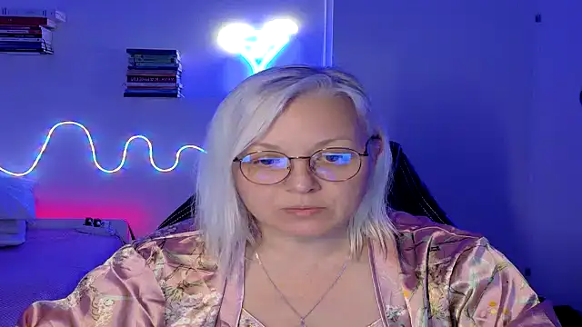 Linsy Kim online show from April 2026 07:22:01 PM