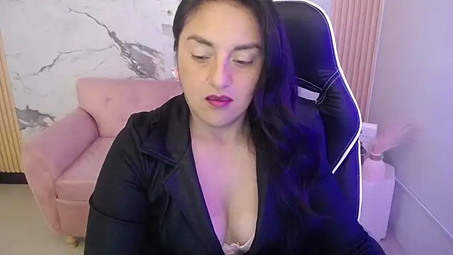 tamara ch1 online show from October 2025 03:18:01 AM