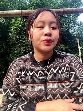 maianhcute online show from December 2025 01:02:02 AM