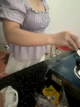 Snapshot of kem_2000 chatting on October 2025 03:32:01 PM kem 2000 online show from October 2025 03:32:01 PM