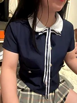 Snapshot of kem_2000 chatting on December 2025 12:49:02 AM kem 2000 online show from December 2025 12:49:02 AM