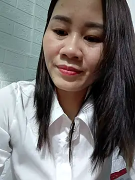 Singlemom69x online show from November 2025 02:08:02 PM