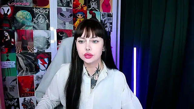 Morana Batt online show from September 2025 01:53:02 AM