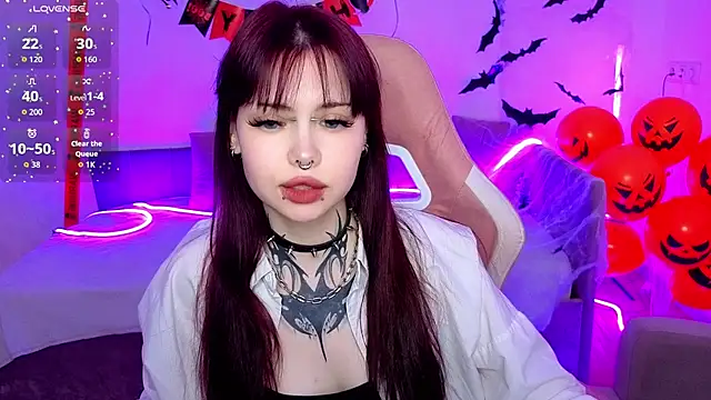 Morana Batt online show from November 2025 02:00:01 AM