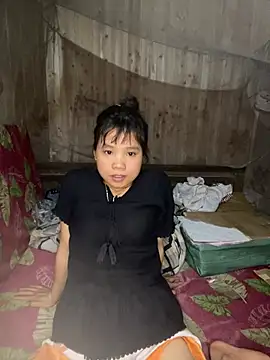 Ngoc-bbi online show from April 2026 02:03:02 PM