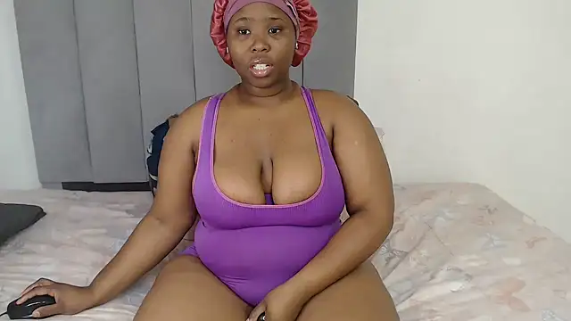 Snapshot of Sexy_melanin17 chatting on October 2025 07:06:02 AM Sexy melanin17 online show from October 2025 07:06:02 AM