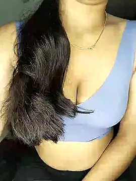 Savita2310 online show from November 2025 06:12:01 PM