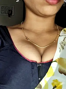 Savita2310 online show from November 2025 06:22:02 PM