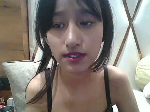 lily 9900 online show from November 2025 03:44:01 PM