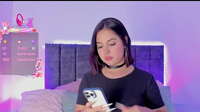 Snapshot of AnaLevii chatting on September 2025 12:54:02 AM AnaLevii online show from September 2025 12:54:02 AM