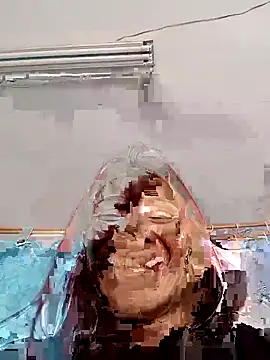 Snapshot of dulcelatin21 chatting on November 2025 06:29:01 PM dulcelatin21 online show from November 2025 06:29:01 PM