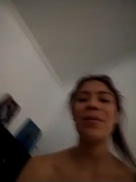 Snapshot of dulcelatin21 chatting on November 2025 05:17:01 PM dulcelatin21 online show from November 2025 05:17:01 PM