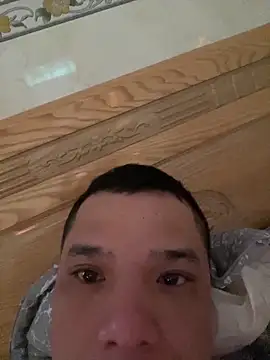 letruong6879 online show from April 2026 10:23:01 AM