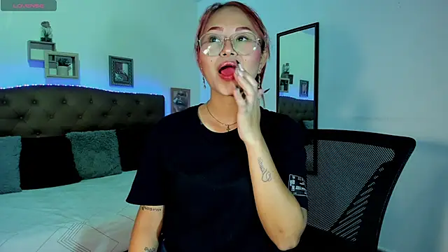 MAYASMITH   online show from July 2026 06:31:01 AM