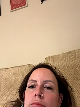 Snapshot of nightingale27 chatting on September 2025 07:48:01 PM nightingale27 online show from September 2025 07:48:01 PM