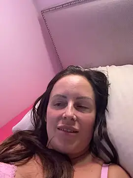 Snapshot of nightingale27 chatting on October 2025 09:44:02 PM nightingale27 online show from October 2025 09:44:02 PM